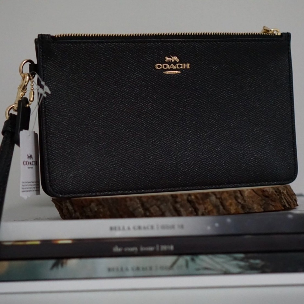 Coach wristlet (new)